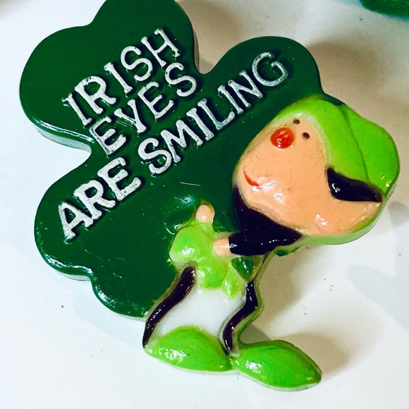 St. Patrick’s Day Shamrock Lucky Jewelry Lot vintage pins, earrings, scarf - Picture 5 of 9